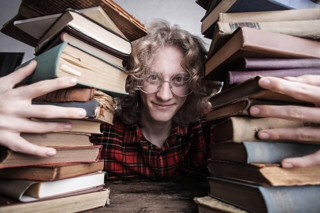 Social Learning Strategies: How to Select Your Learning Sources